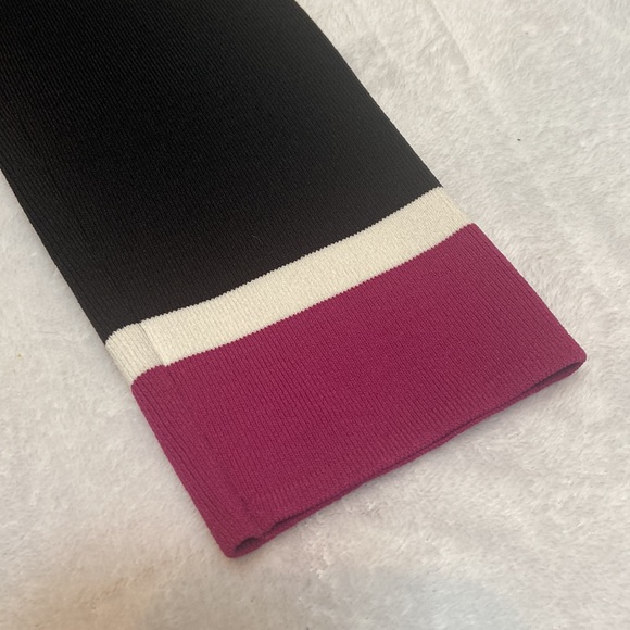 Cable & Gauge Size S Sweater - Picture 4 of 7